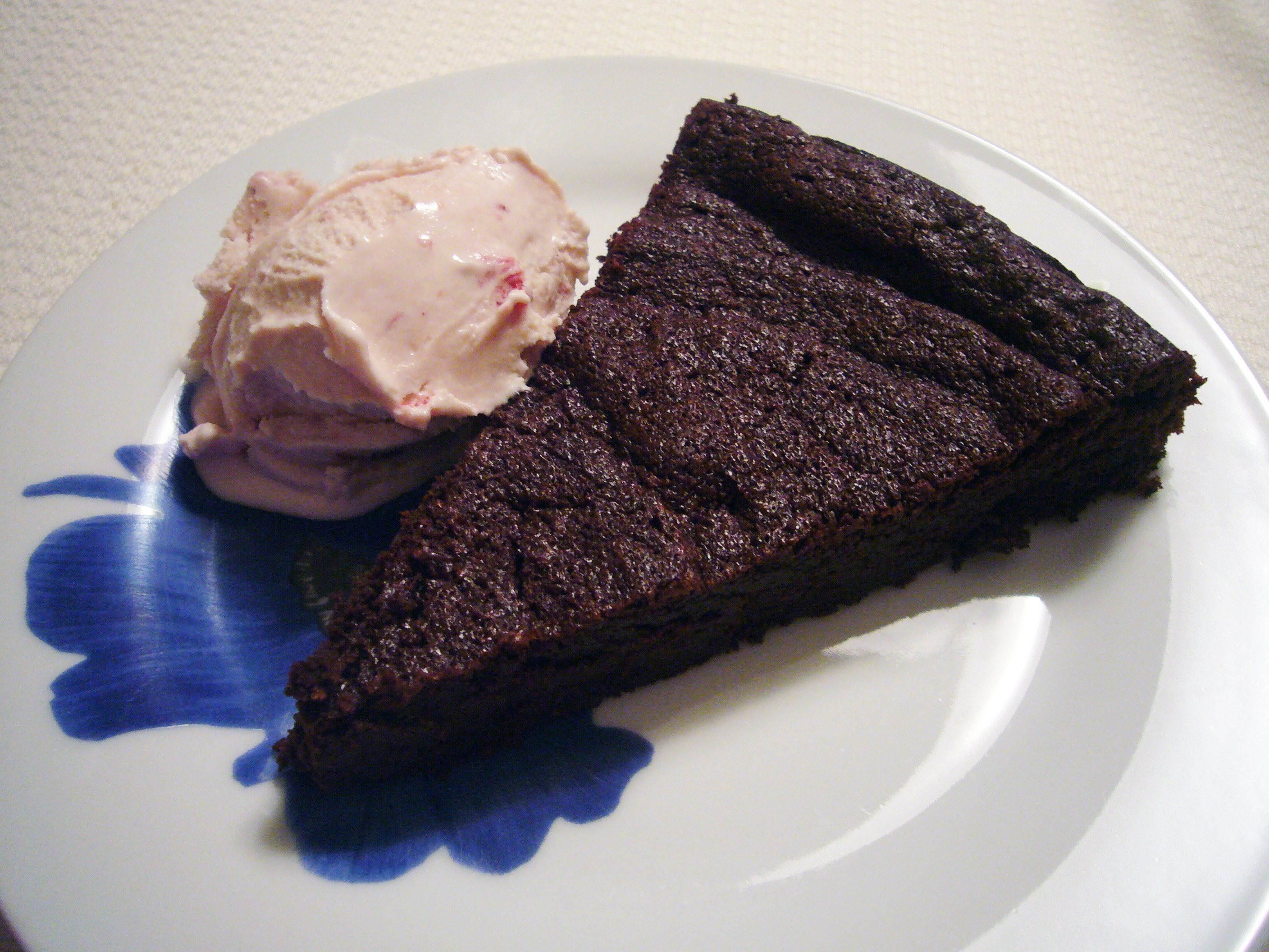 Chocolate Valentino (Flourless Chocolate Cake)