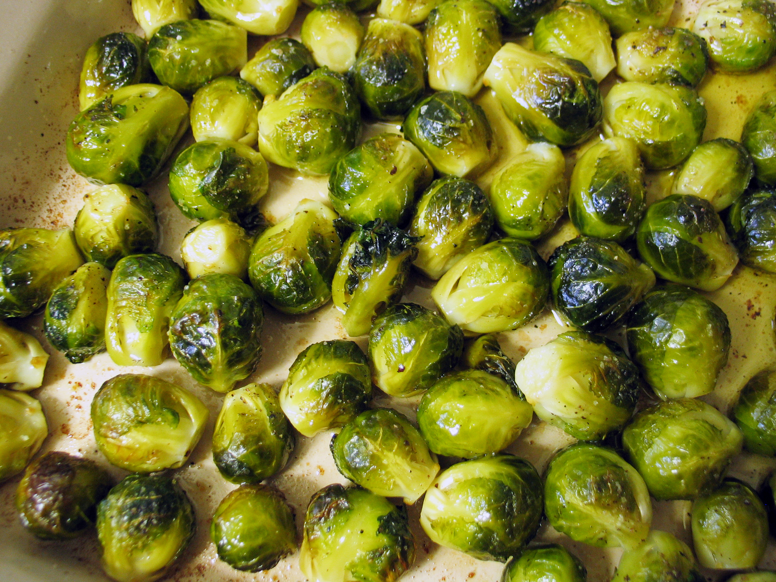 Roasted Brussels Sprouts (+ Balsamic Version)