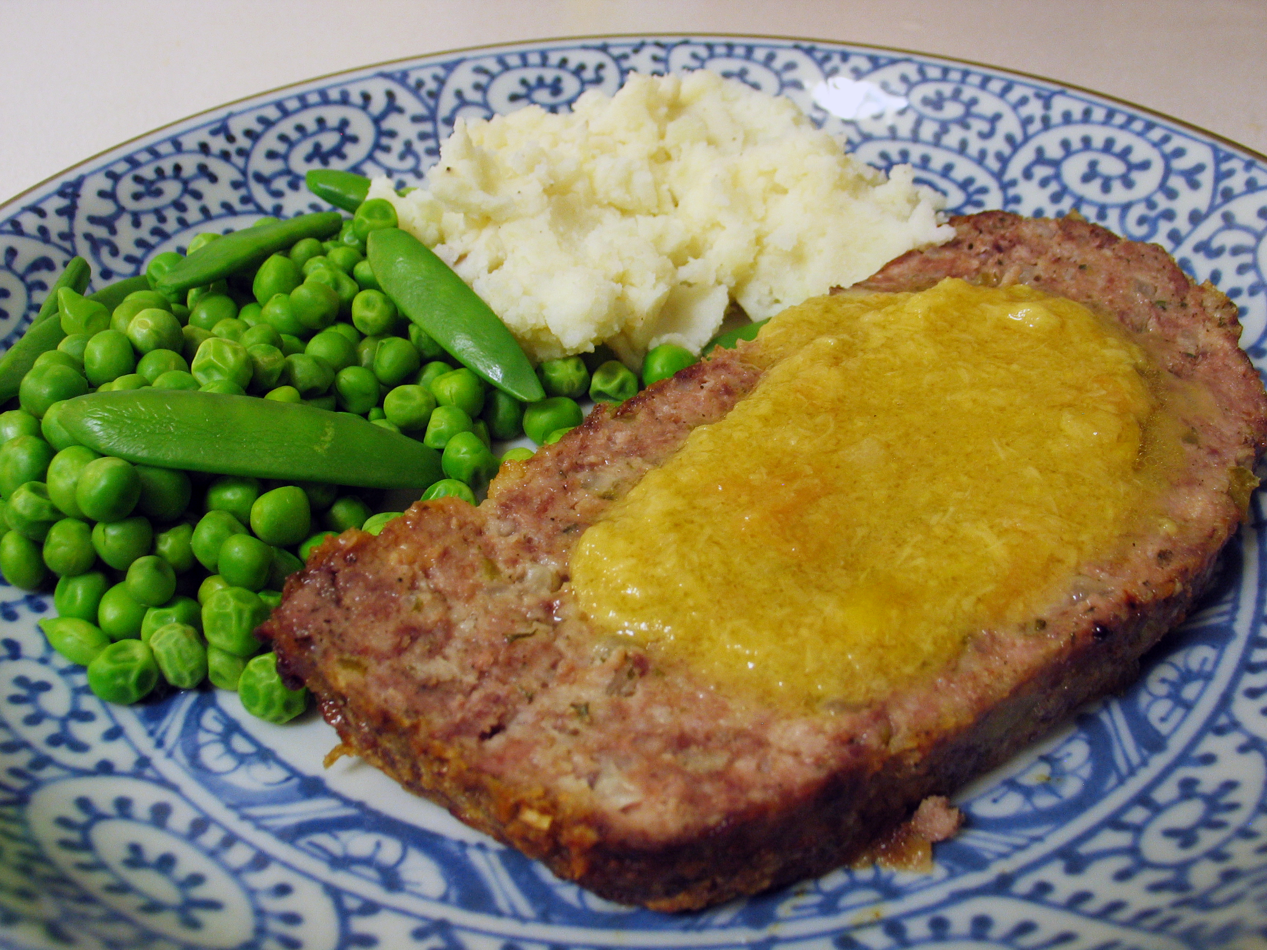 Meatloaf with Garlic Sauce
