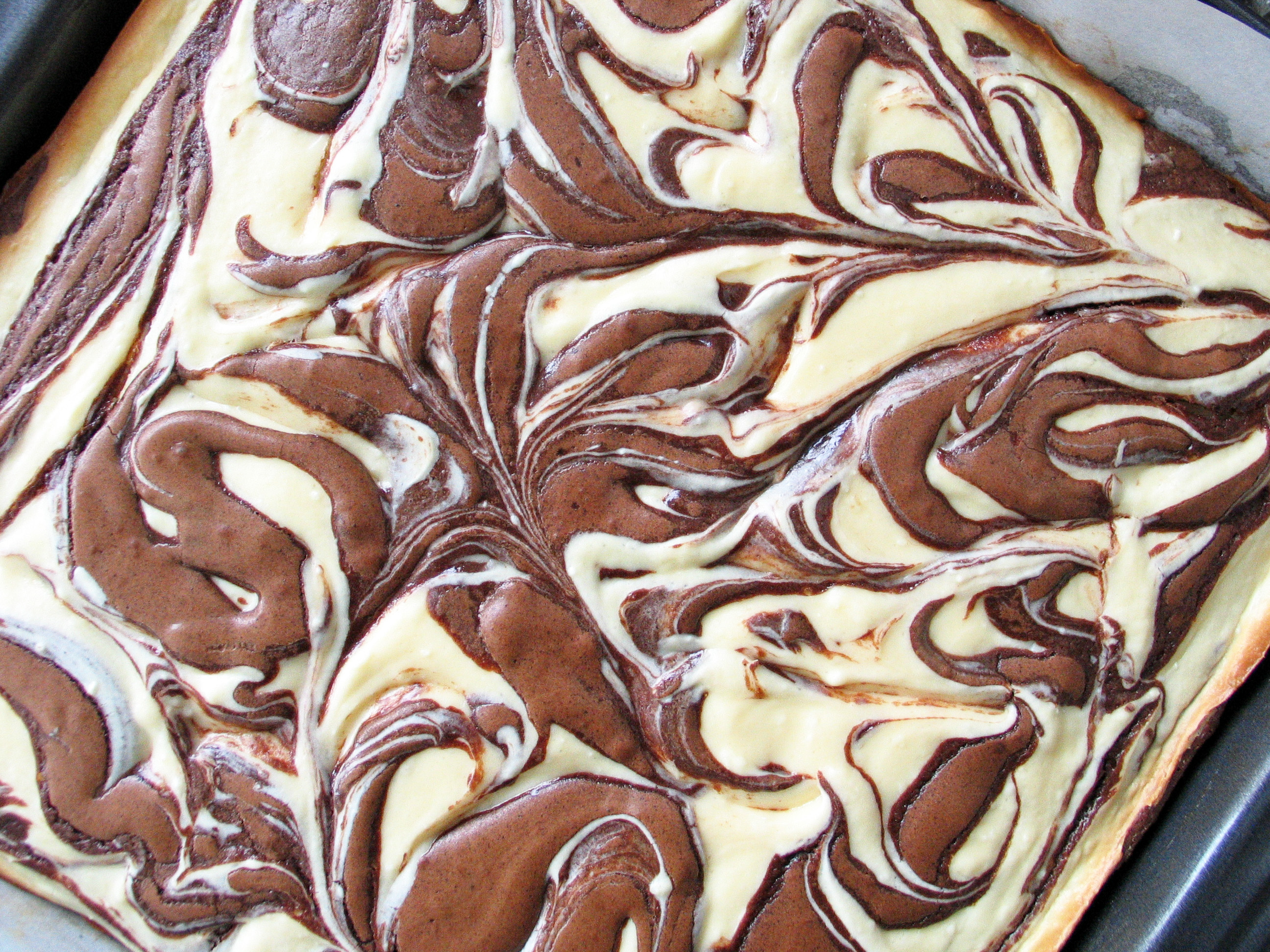 Fudgy Cheesecake Brownies